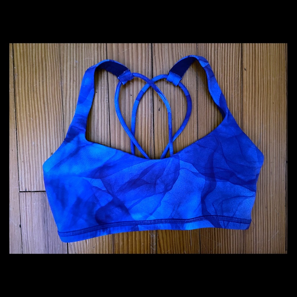 Blue lululemon sports bra